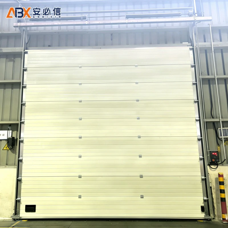 六安市快速滑升门